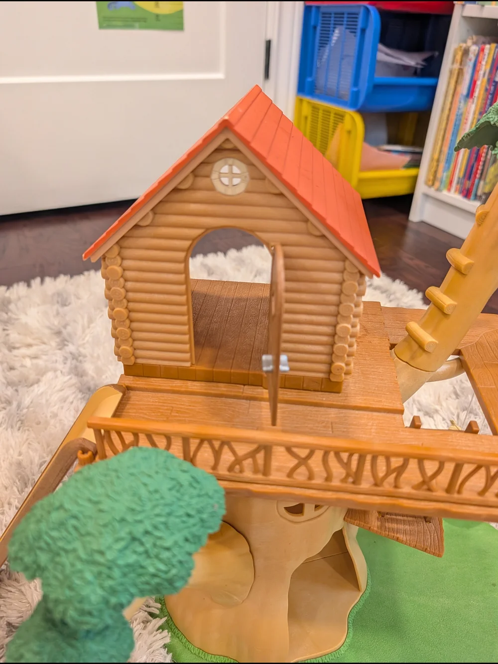 CALOCO CRITTERS Woodland Adventure Tree House Playset House And Accessories